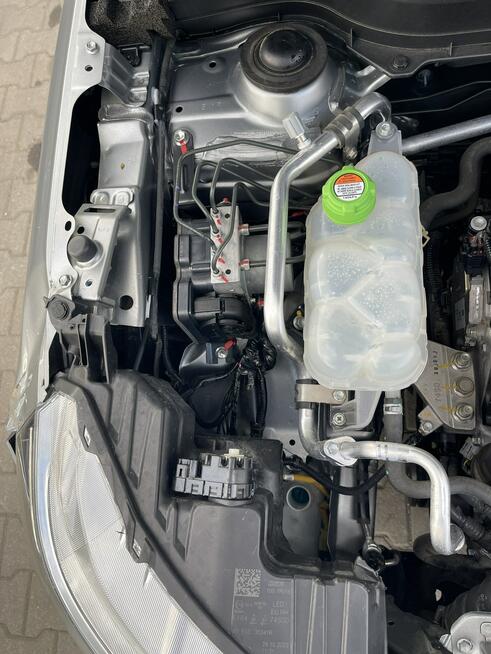 Suzuki Vitara Salon PL_Hybryda Kamera Podgrzewanie Aktywny temp. Gliwice - zdjęcie 4