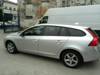 sprzedam ładne VOLVO V60 1.6 B 150KM STAN WZOROWY POLECAM Lublin - zdjęcie 4