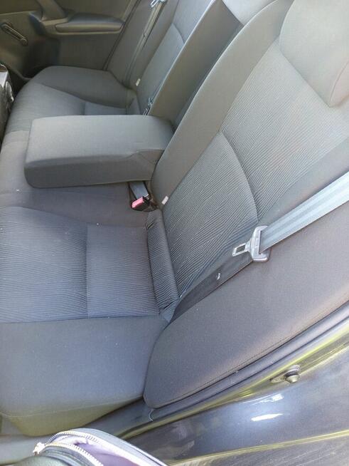 Samochód osobowy toyota Avensis Nowogrodziec - zdjęcie 2