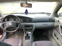 Skoda Octavia 1.6MPI Sprawna Technicznie Zarejestrowana Łódź Łódź - zdjęcie 10