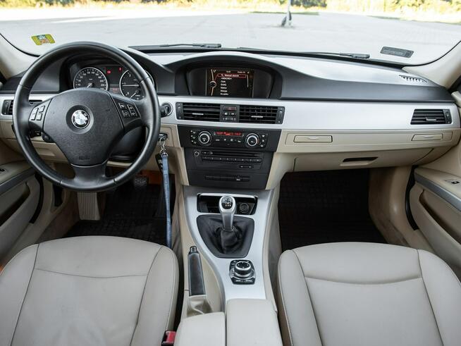 BMW 318 LCI 2.0d 143KM Manual ! Zadbana ! Zwoleń - zdjęcie 5