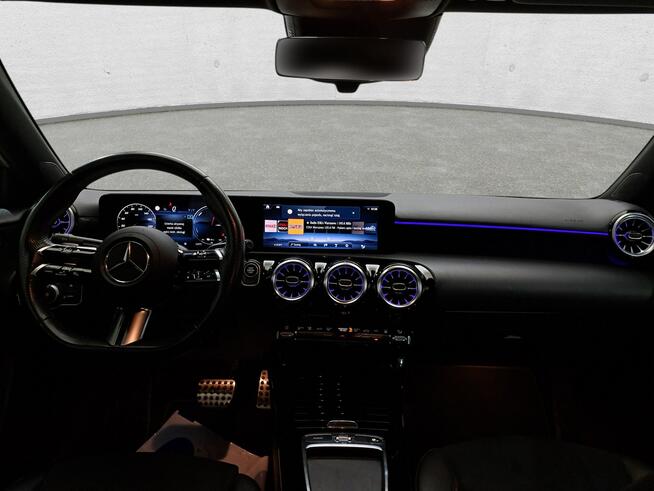 MERCEDES-BENZ E 220d Komorniki - zdjęcie 9