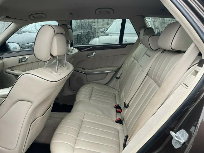 Mercedes E 250 4Matic Automat Elegance Gliwice - zdjęcie 10