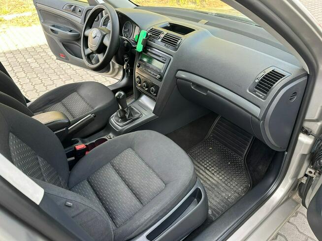Škoda Octavia 1.6B + gaz LPG, Salon PL, 102KM, Stan bdb, 2 KPL KÓŁ. Ostrowiec Świętokrzyski - zdjęcie 8