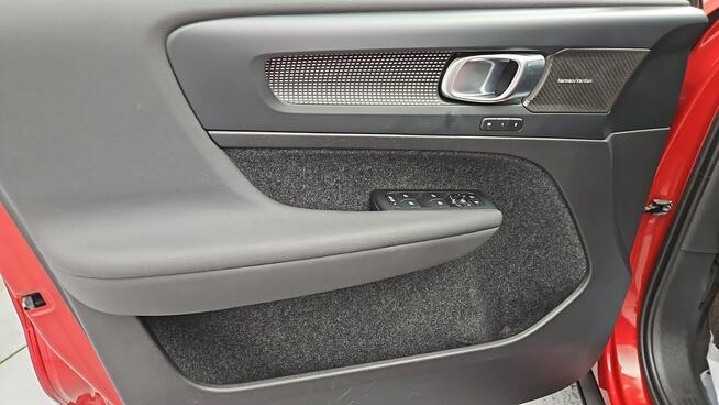 Volvo XC 40 B3 Plus Dark aut ! Z Polskiego Salonu ! Faktura VAT ! Warszawa - zdjęcie 10
