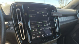 Volvo XC 40 biała perła  R design Lębork - zdjęcie 12
