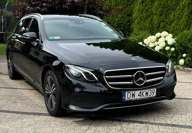 Mercedes-Benz E220d Kombi Avantgarde 194 KM VAT 23% Bardzo Ładny Stan Wrocław - zdjęcie 4