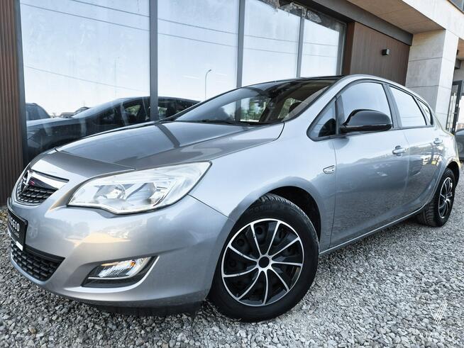 Astra 1.4 Turbo 120 km NAVI klima BEZWYPADEK czujniki SERWIS 2012 Tychy - zdjęcie 2