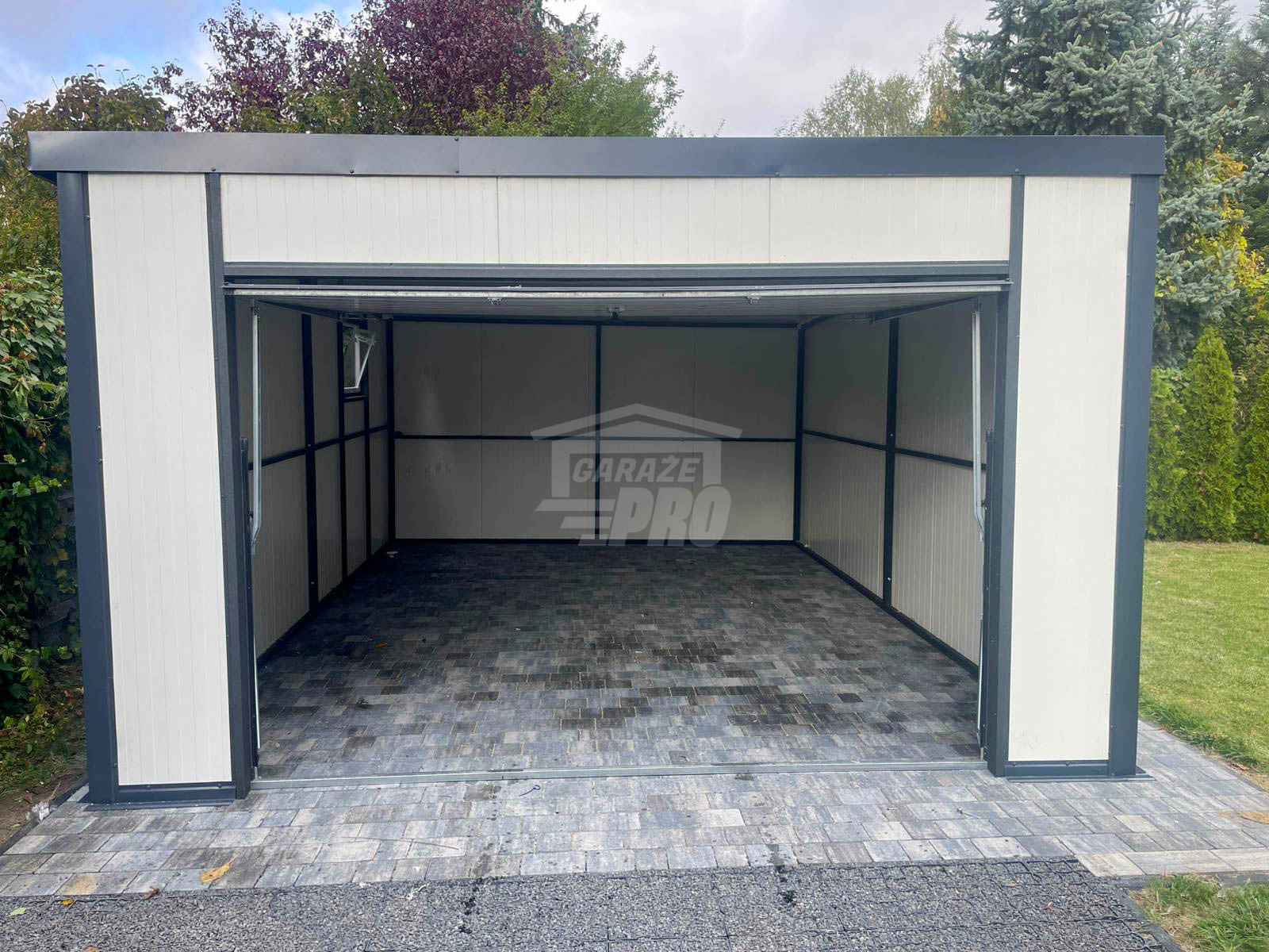 Garaż płyta warstwowa  4x5,5m - brama uchylna - okno  - dach  GP723 Kłodzko - zdjęcie 5