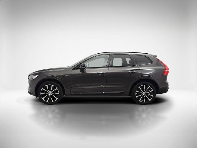 Volvo XC 60 B4 D Plus Dark aut ! Z Polskiego Salonu ! Faktura VAT ! Warszawa - zdjęcie 2