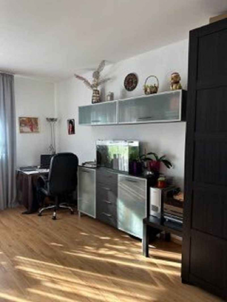 3pok, 74met, okolice Zwycięskiej TARAS (Wrocław) Krzyki - zdjęcie 3