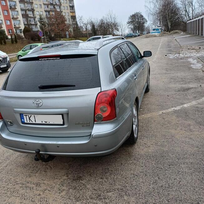 Toyota Avensis D-4D 2007r. Kielce - zdjęcie 5