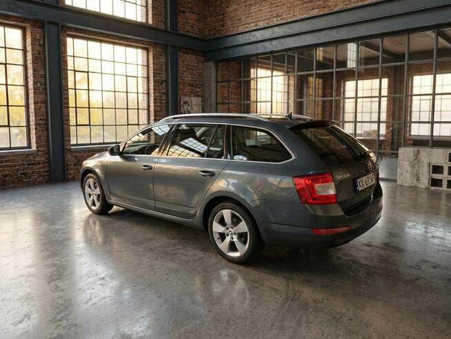 Škoda Octavia Full ASO Bezwypadkowy Bixenon Navi Kraków - zdjęcie 6