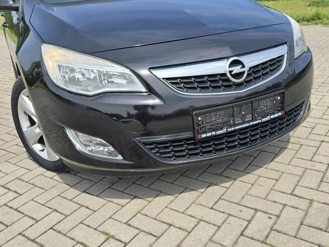 Opel Astra 1,3Diesel Navigacja.Serwis.Hak.Parktronic,Tempomat.OKAZJA Kutno - zdjęcie 4