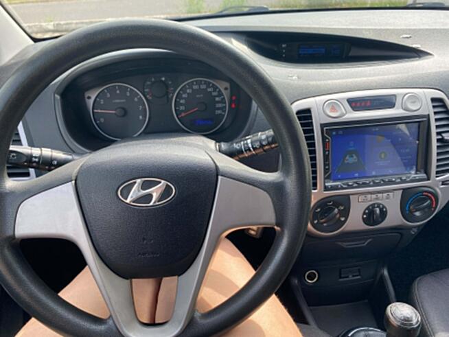 Hyundai i20 Benzyna - 1.2 - 2010r Głogów - zdjęcie 3