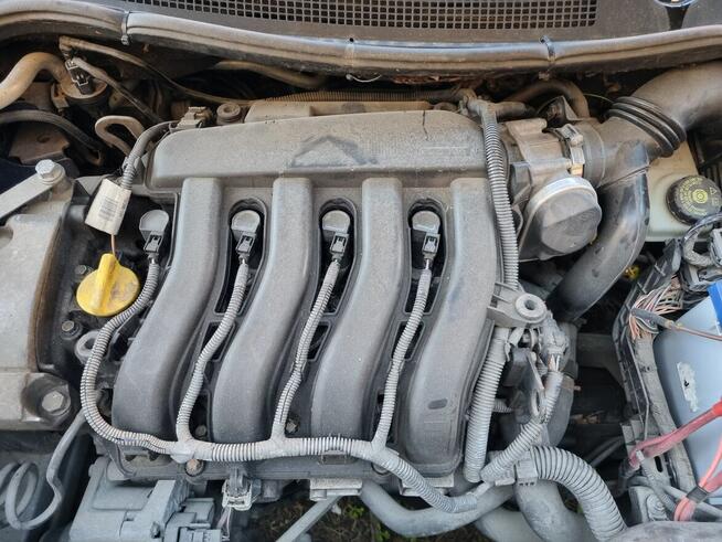 Renault Megane Authentique 2005 – 1.6 benzyna, manual Jawor - zdjęcie 6