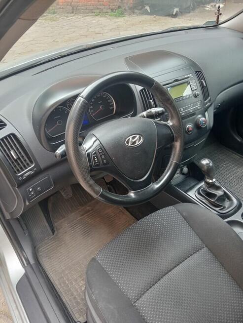 Sprzedam Hyundai I30 1.4 benzyna 2010 rok Śródmieście - zdjęcie 11