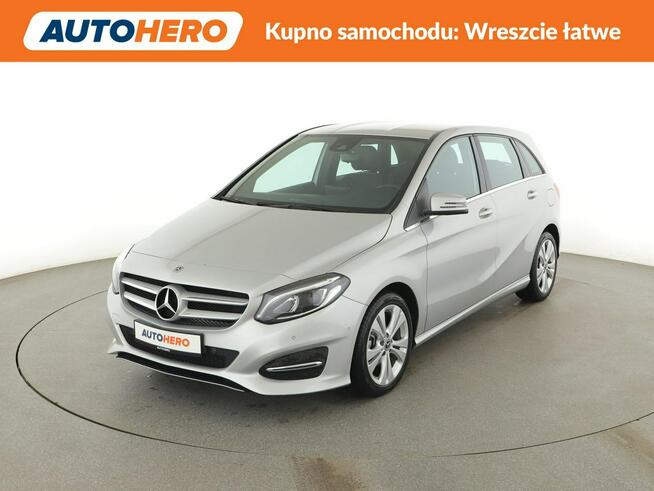 Mercedes B 180 automat full LED navi klima czujniki parkowania Warszawa - zdjęcie 1
