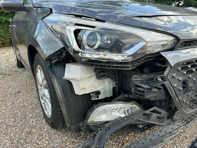 Hyundai i20 Salon Polska/Bogata wersja/Odpala, jeździ/Poduszki ok Warszawa - zdjęcie 9