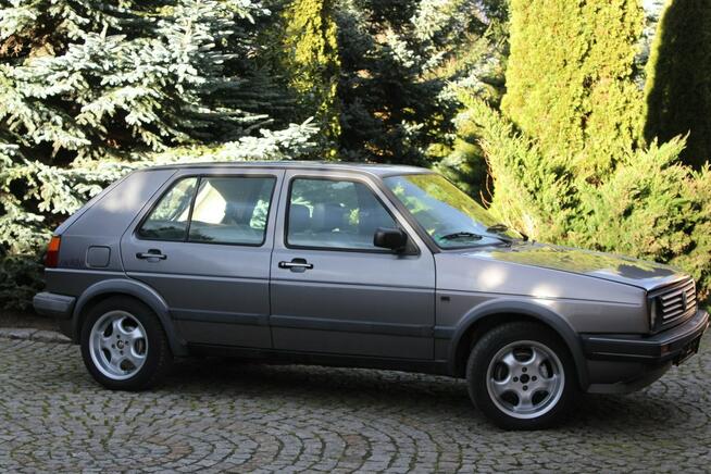 Volkswagen Golf Benzyna 5 drzwi Oldtimer 1988 Lubań - zdjęcie 5
