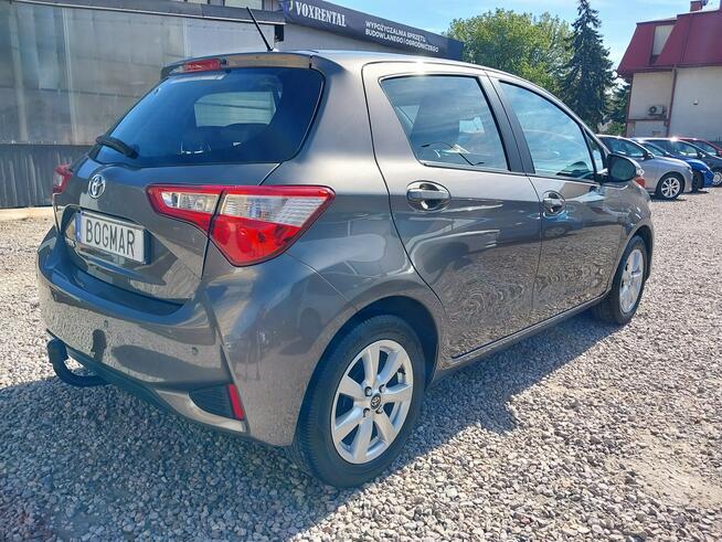 Toyota Yaris 1500 benz. SALON PL.  Kamera Tempomat czujniki Warszawa - zdjęcie 9