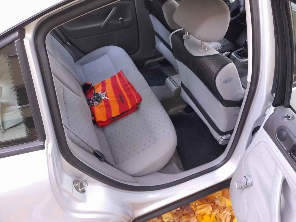 Passat b5 1.6 lpg Częstochowa - zdjęcie 4