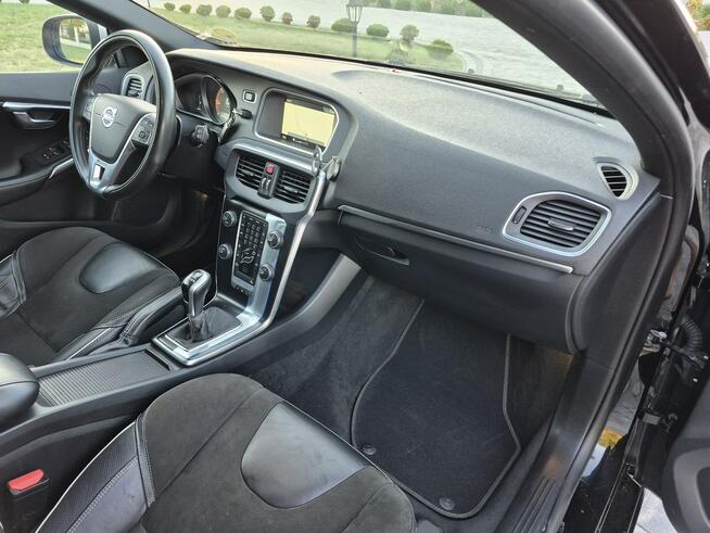 Volvo V40 2.0d 190km R-DESIGN navi full led chromy Drelów - zdjęcie 11