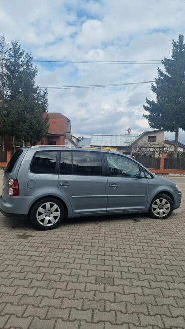 Volkswagen Touran 2.0 Ostrów Mazowiecka - zdjęcie 4