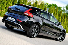 Volvo V40 2.0 T2 122KM RDesign Panorama Skóra Full Led Kamera Digital Płock - zdjęcie 3