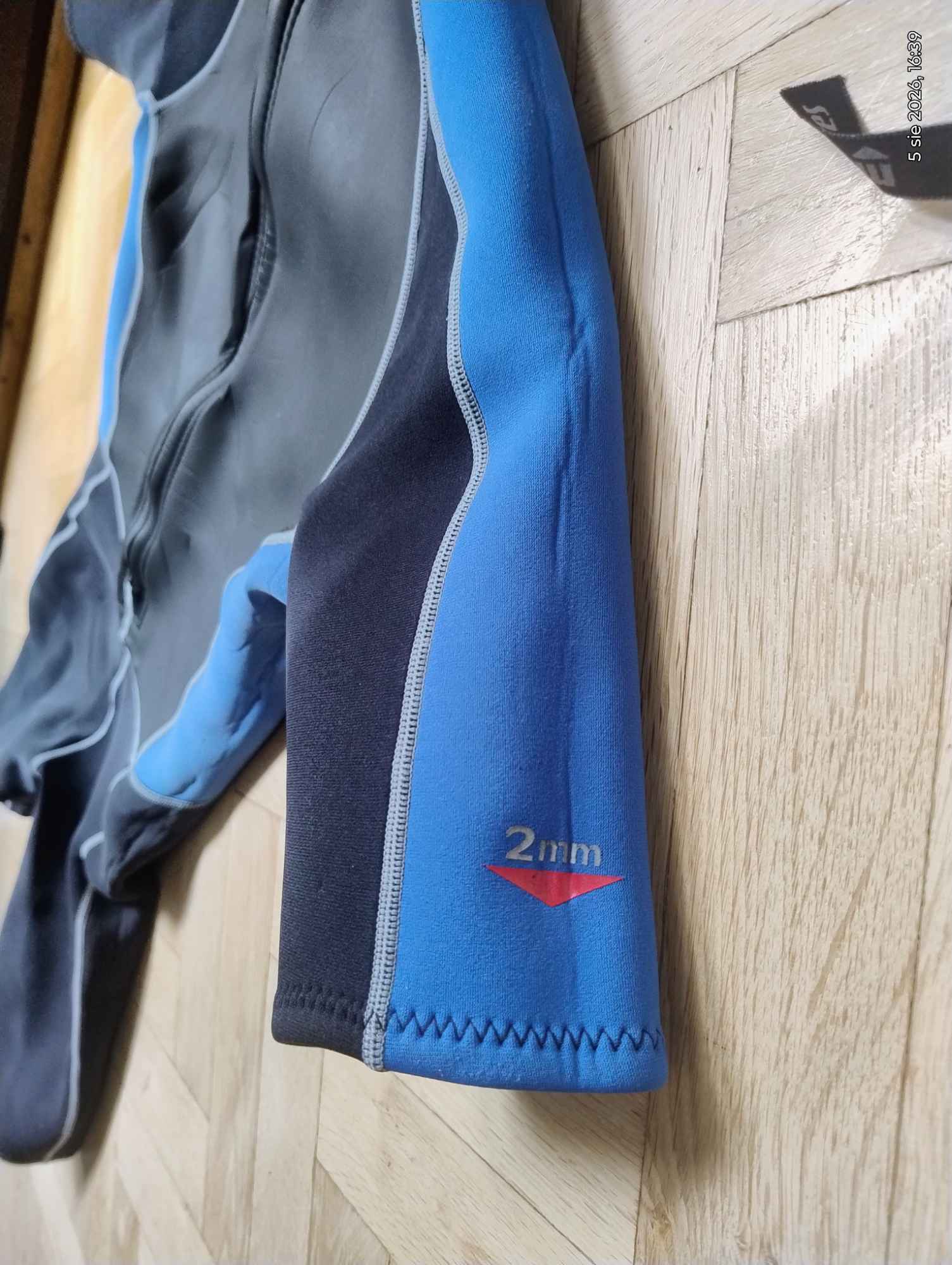 Pianka neoprenowa MARES 2mm rozmiar 4 do sportów wodnych Toruń - zdjęcie 3
