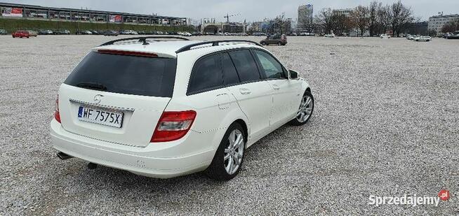 Sprzedam Mercedes C bezwypadkowy zadbany st. bardzo dobry Warszawa - zdjęcie 2