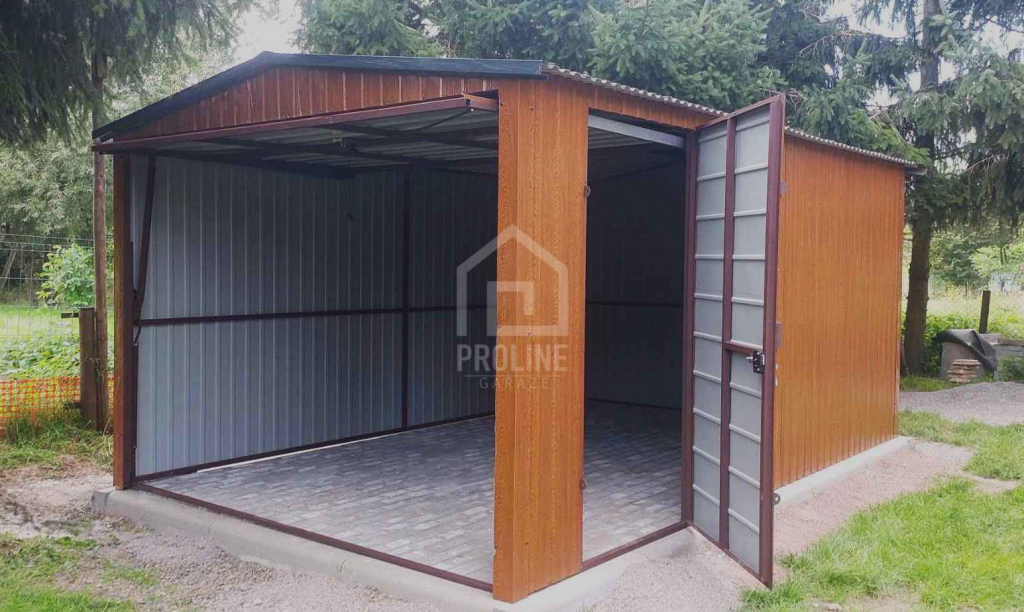 Garaż blaszany 3x5 Brama uchylna - drzwi  -  dach dwuspadowy PLG121 Grunwald - zdjęcie 2