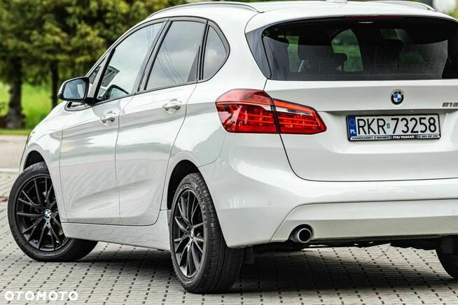 BMW Seria 2 218d Sport-Aut Targowiska - zdjęcie 11