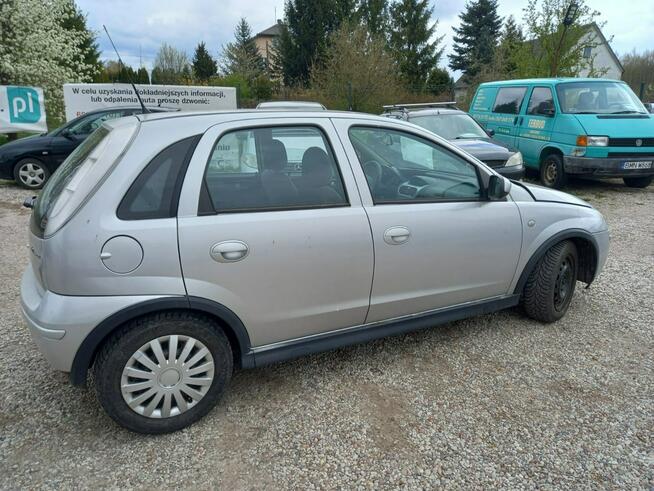 1.2 benzynka fajne wyposażenie zadbana Corsa 2006r Fasty - zdjęcie 6