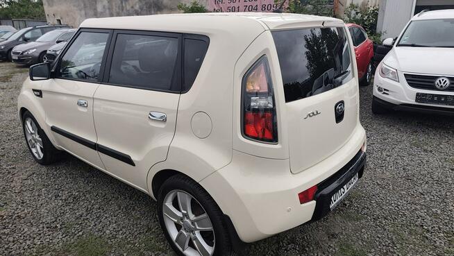 Kia Soul 1,6 MPi 126 KM 111 tys.km/1 właść/Alu/Parktronik Szczecin - zdjęcie 4