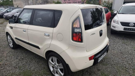 Kia Soul 1,6 MPi 126 KM 111 tys.km/1 właść/Alu/Parktronik Szczecin - zdjęcie 4