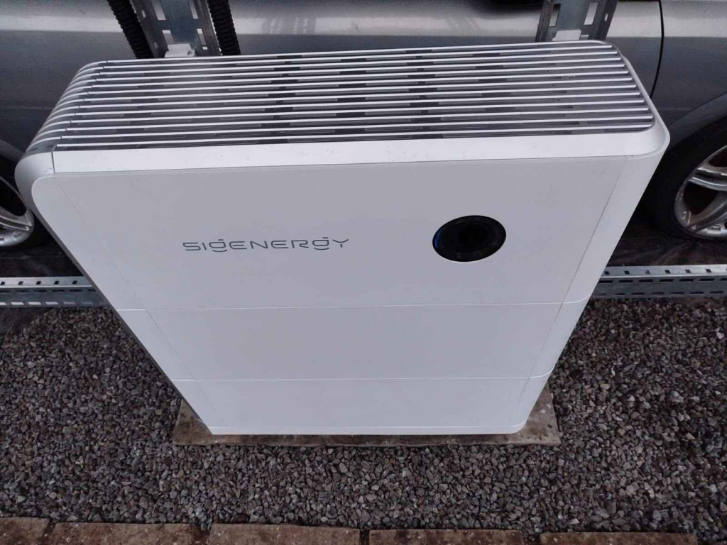 Kompleksowa instalacja fotowoltaiczna z magazynem energii SIGENERGY Fabryczna - zdjęcie 6