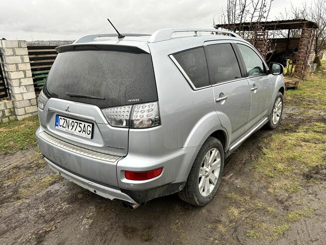 Syndyk sprzeda samochód osobowy MITSUBISHI OUTLANDER 2010 r. Żnin - zdjęcie 2