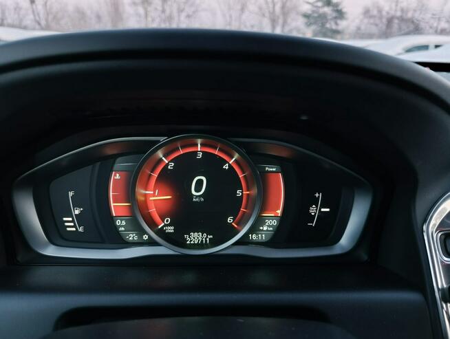 Volvo XC 60 Ksenon navi Ocean Race Otwock - zdjęcie 4