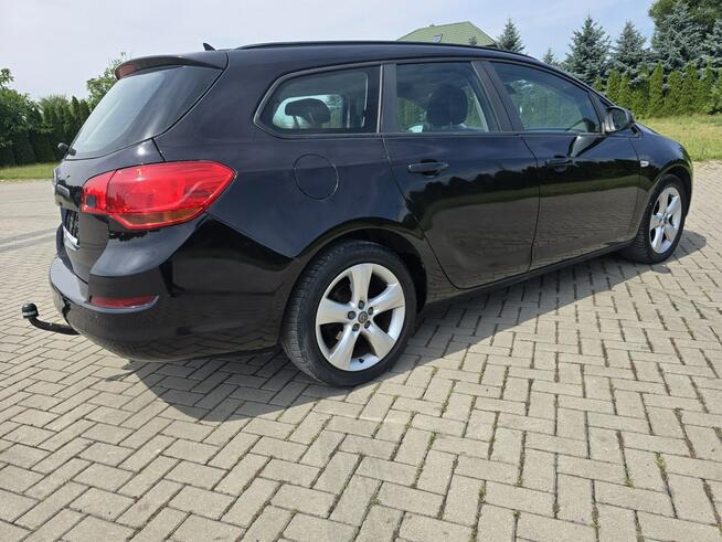 Opel Astra 1,3Diesel Navigacja.Serwis.Hak.Parktronic,Tempomat.OKAZJA Kutno - zdjęcie 8