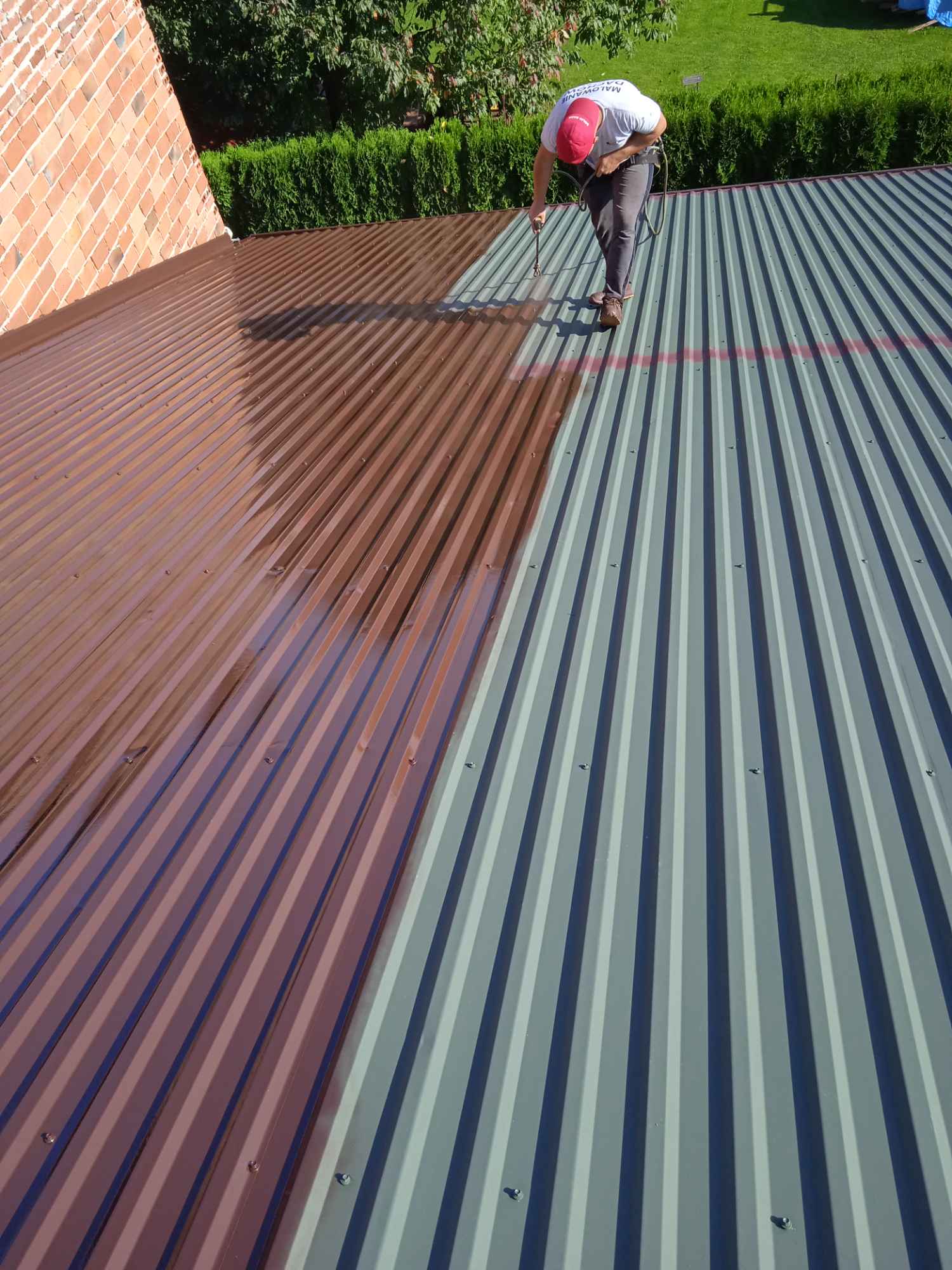 Malowanie dachów  Mycie dachu Janów Lubelski - zdjęcie 1