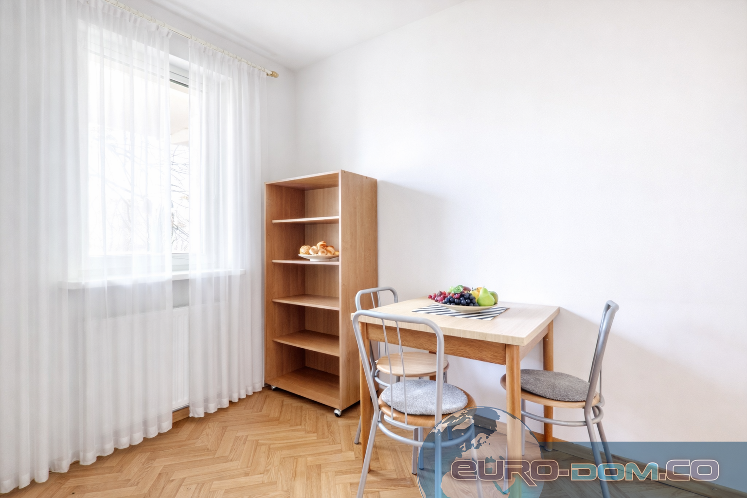 Duża i przestronna kawalerka z garderobą Jeżyce - zdjęcie 8