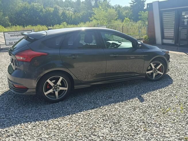 Ford Focus ST 2.0/250 PS Mały przebieg , serwisowany Dulowa - zdjęcie 5