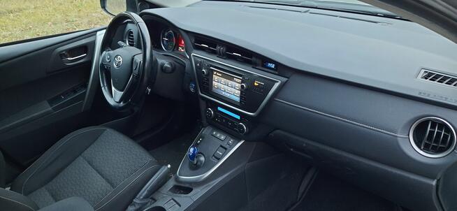 Toyota Auris 1.8 Hybryda 2014r 173 tyś km Kamera Hands-Free Skarżysko-Kamienna - zdjęcie 9