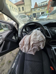 ford focus 2014 po szkodzie uderzony prawy przód Uszkodzony Sosnowiec - zdjęcie 5
