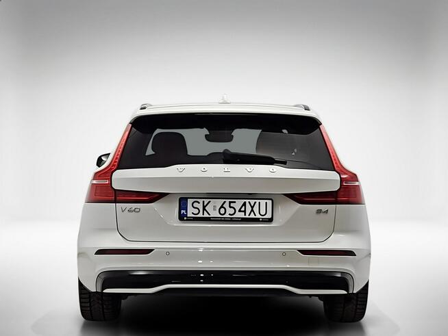 Volvo V60 B4 D Plus Dark aut  ! Z Polskiego Salonu ! Faktura VAT ! Warszawa - zdjęcie 4