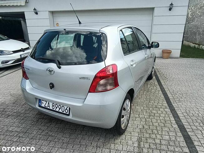 Toyota Yaris 1.3 VVT-i Luna Zielona Góra - zdjęcie 3