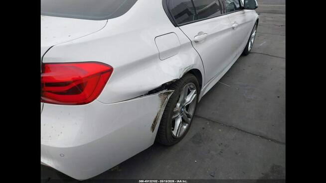BMW 330 M-Pakiet / niski przebieg Warszawa - zdjęcie 9