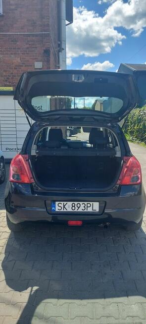 Suzuki Swift 1.3 benzyna rok 2009 Katowice - zdjęcie 4