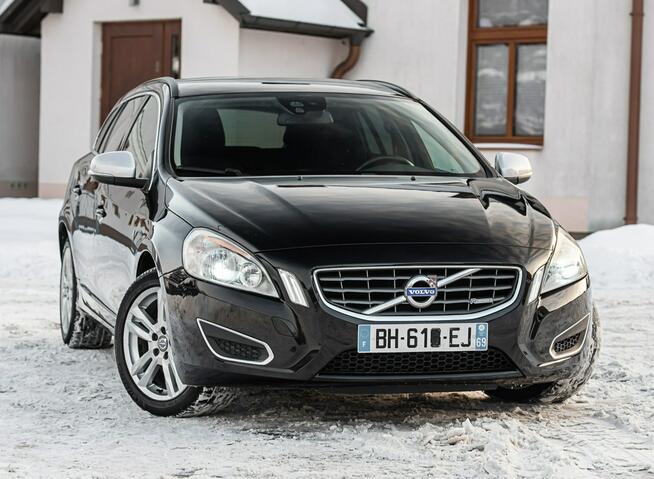 Volvo V60 R-Design 2.0d D4 163KM 5 cylindrowy ! Manual ! Super Stan ! Zwoleń - zdjęcie 4